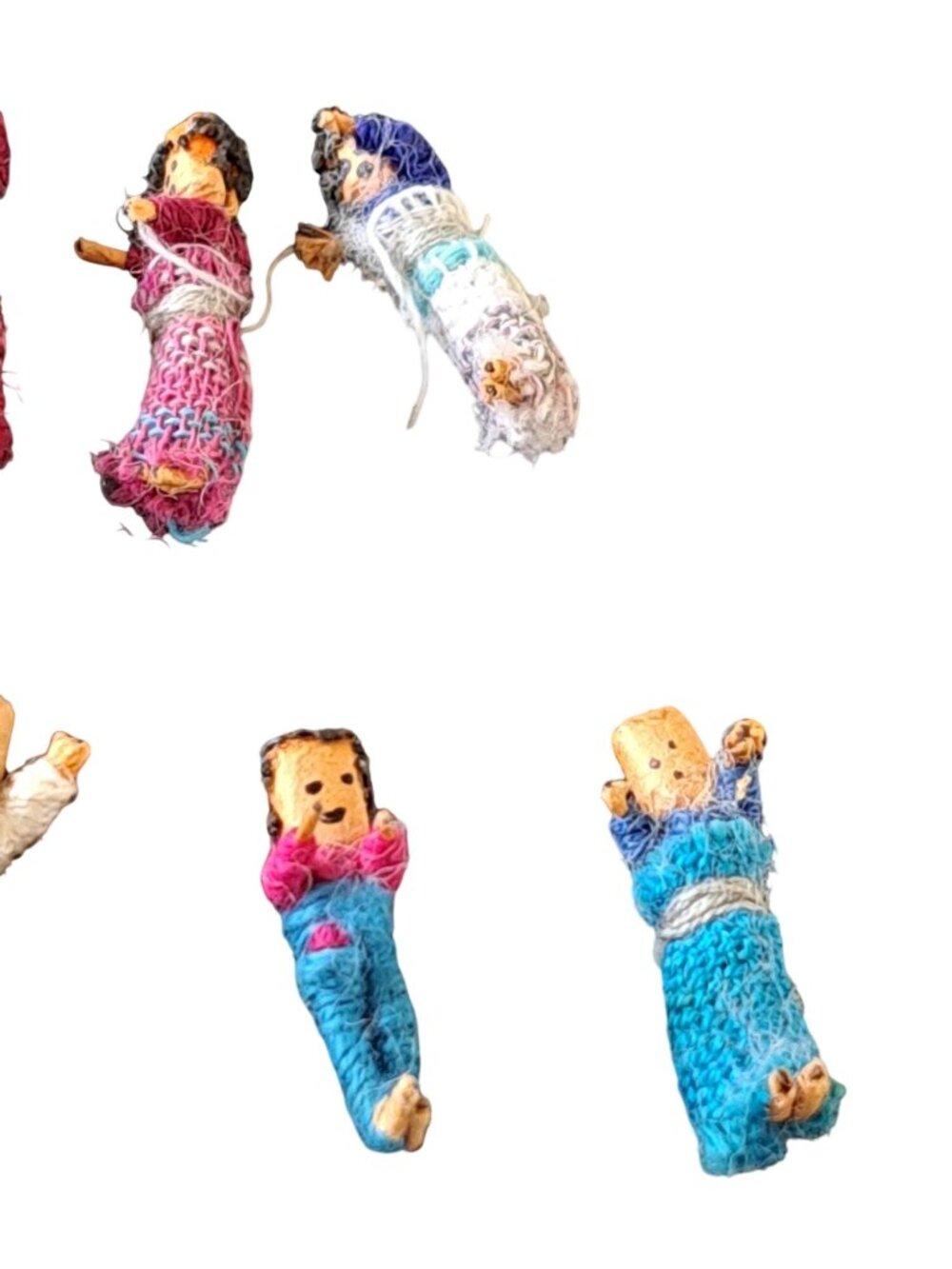 Handcrafted Guatemalan Worry Dolls Set Colorful Thread Clothing Folk Art Collect - Picture 3 of 6